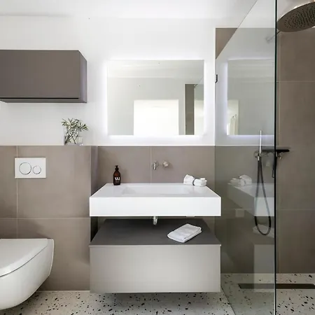 Family With Pool, 5 Min Walk To Nyaraló Sainte-Maxime