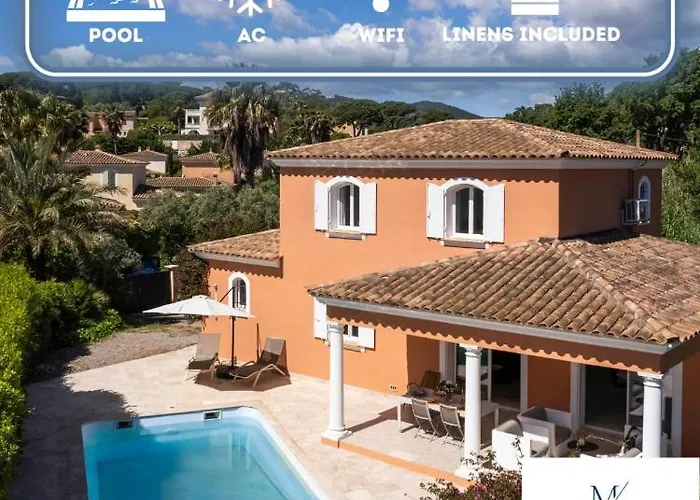 Hébergement de vacances Family With Pool, 5 Min Walk To