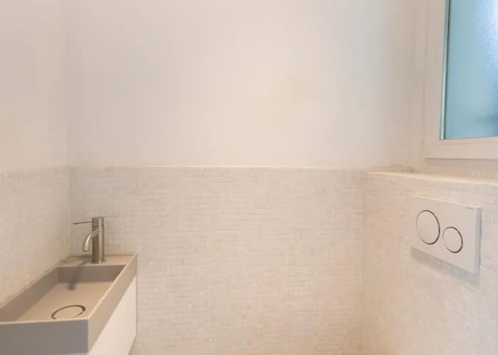 度假居 Family With Pool, 5 Min Walk To